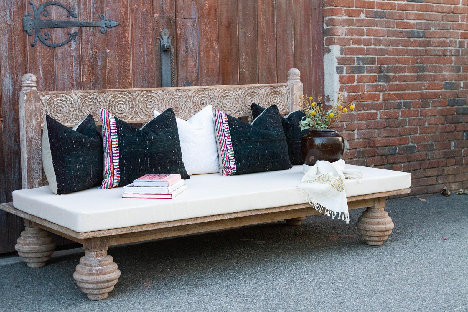 Hand Carved Indian Mughal floral White Washed Charming Daybed - Image 2